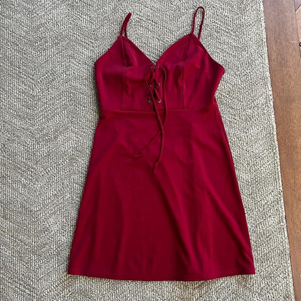 Elegant Red Lace-Up Dress